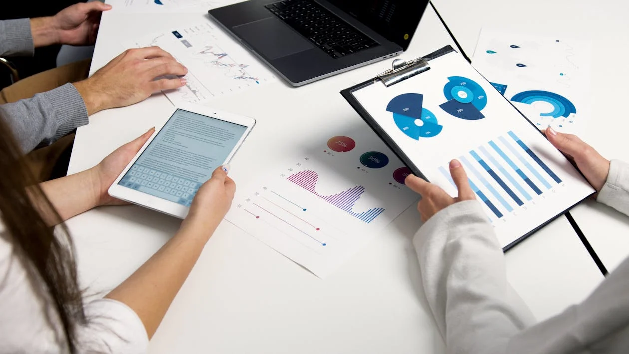 COURSE ON DATA VISUALIZATION IN R WITH GGPLOT3