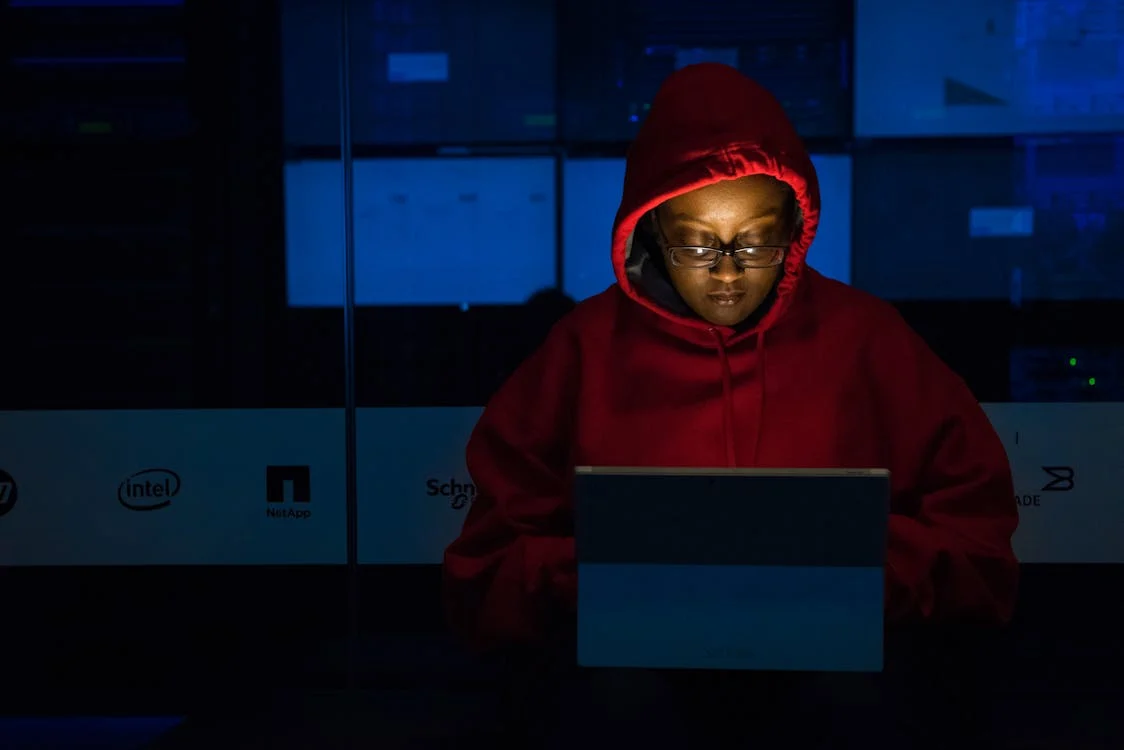 CURSO EXPERTO EN CIBERSEGURIDAD TITULACIÓN UNIVERSITARIA