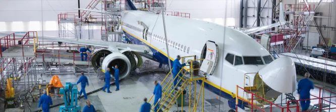 ¿Cuál es el sueldo de un ingeniero aeroespacial?