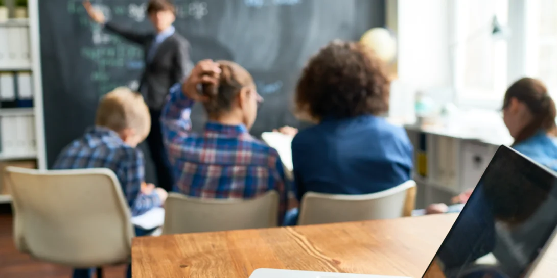 Educación holística: formar estudiantes críticos en el siglo XXI