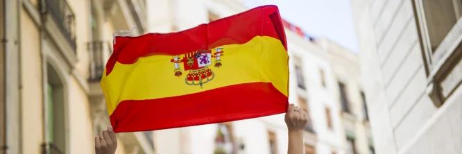 Can I work more than 40 hours a week in Spain?