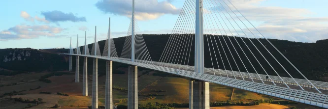 bridges and viaducts millau viaduct